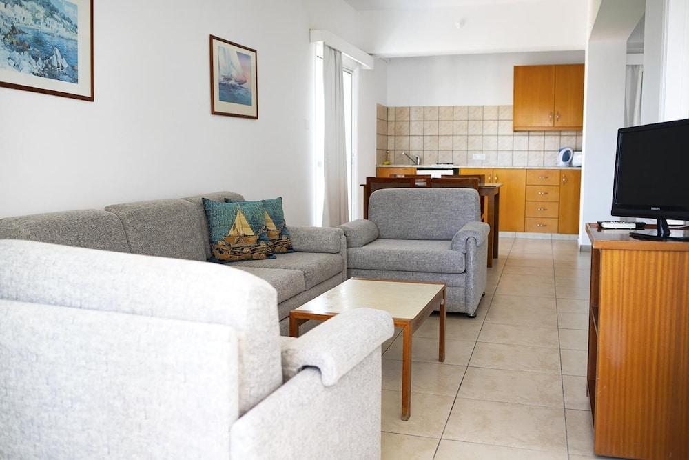 Apartment Sun Hall