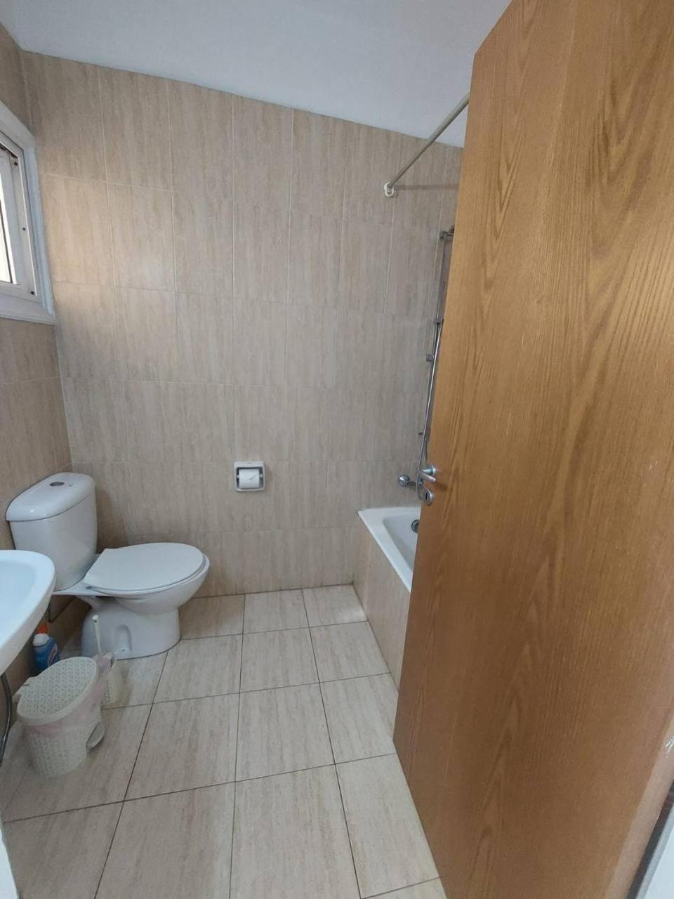 Sunny 2 Bedroom Center * Larnaca