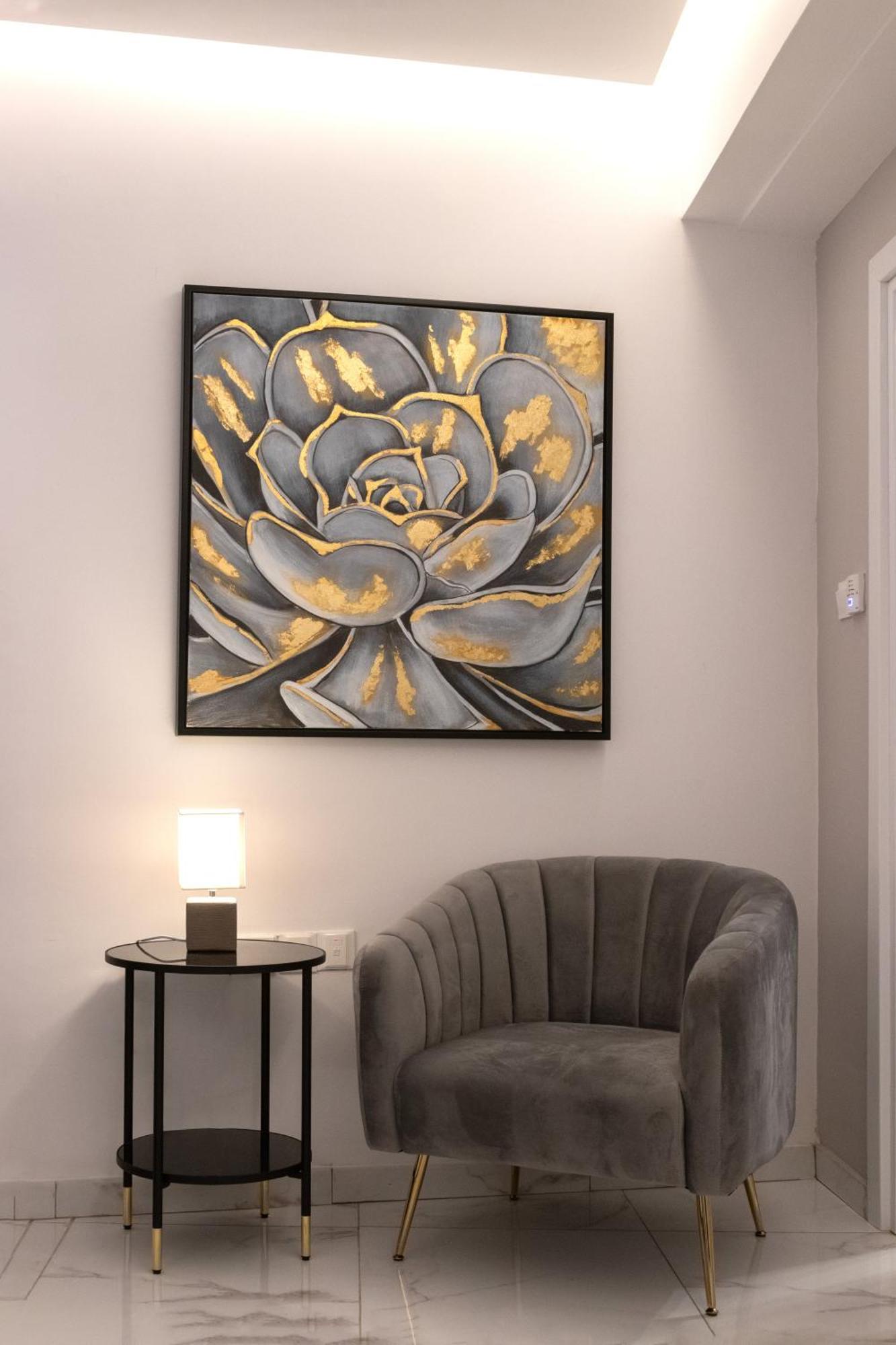 In The Heart Of Apartment *