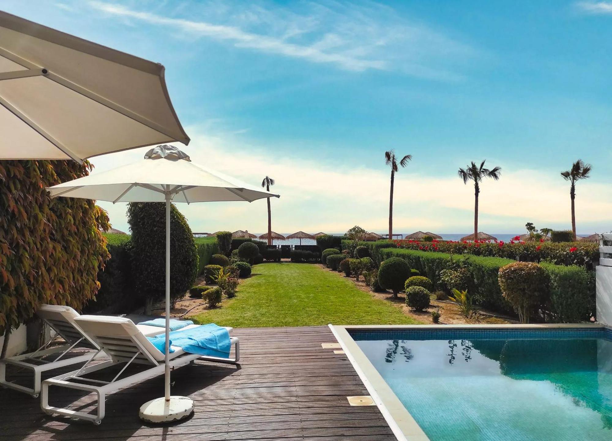 Holiday home Luxury Beachfront With Private Pool, Yoga & Sea Adventures *