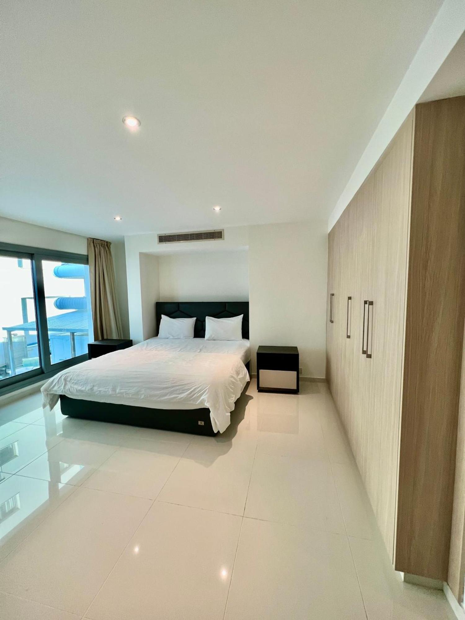 Aphrodite Plaza Aparthotel