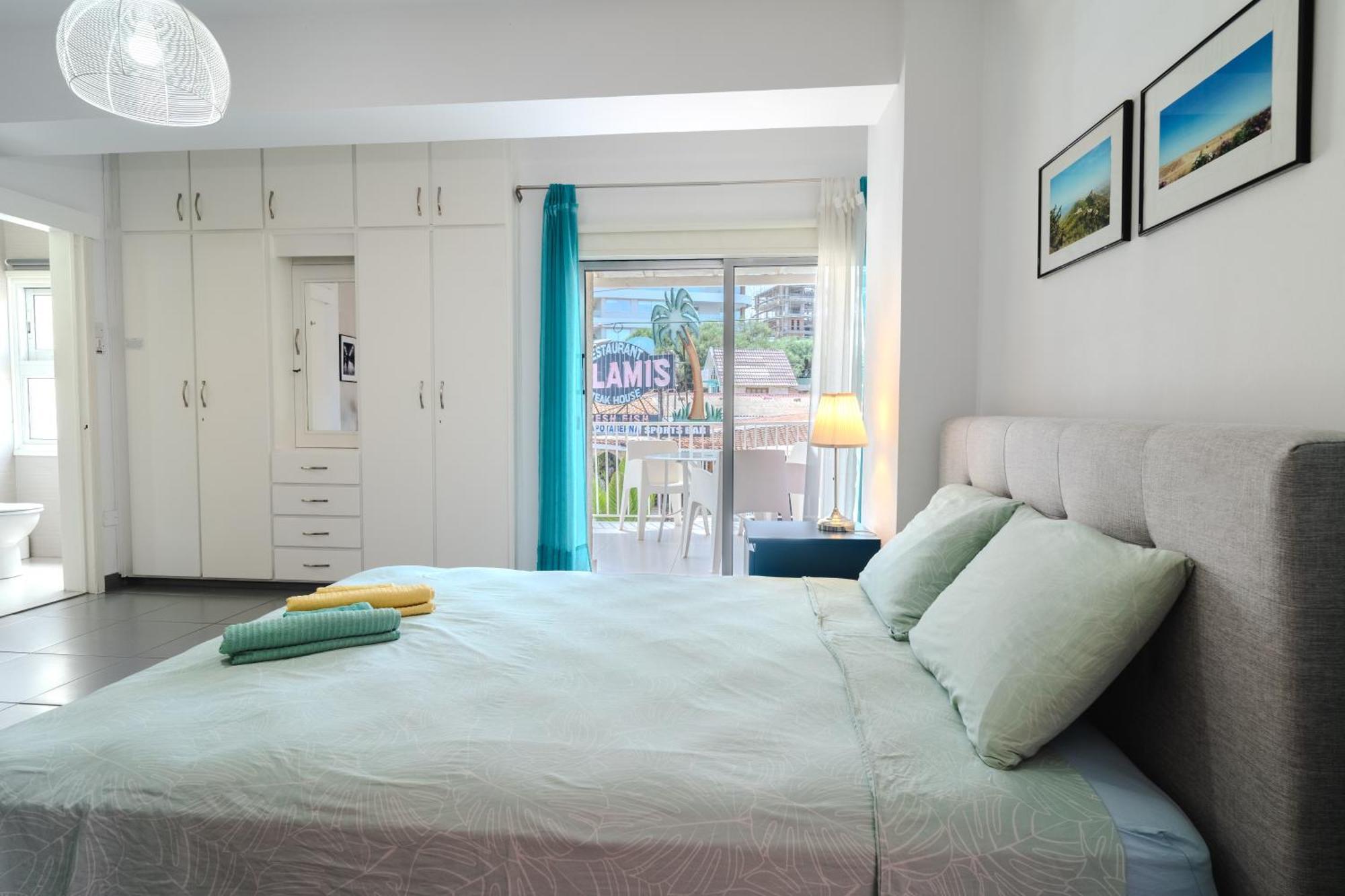 Apartment Mackenzie Blu Larnaca
