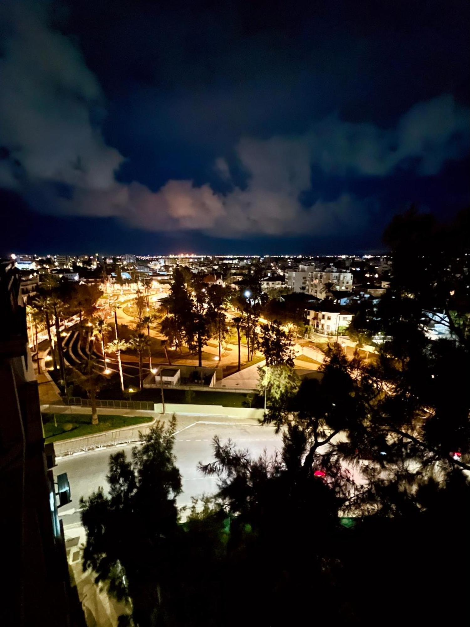 Nicolas 1 * Larnaca
