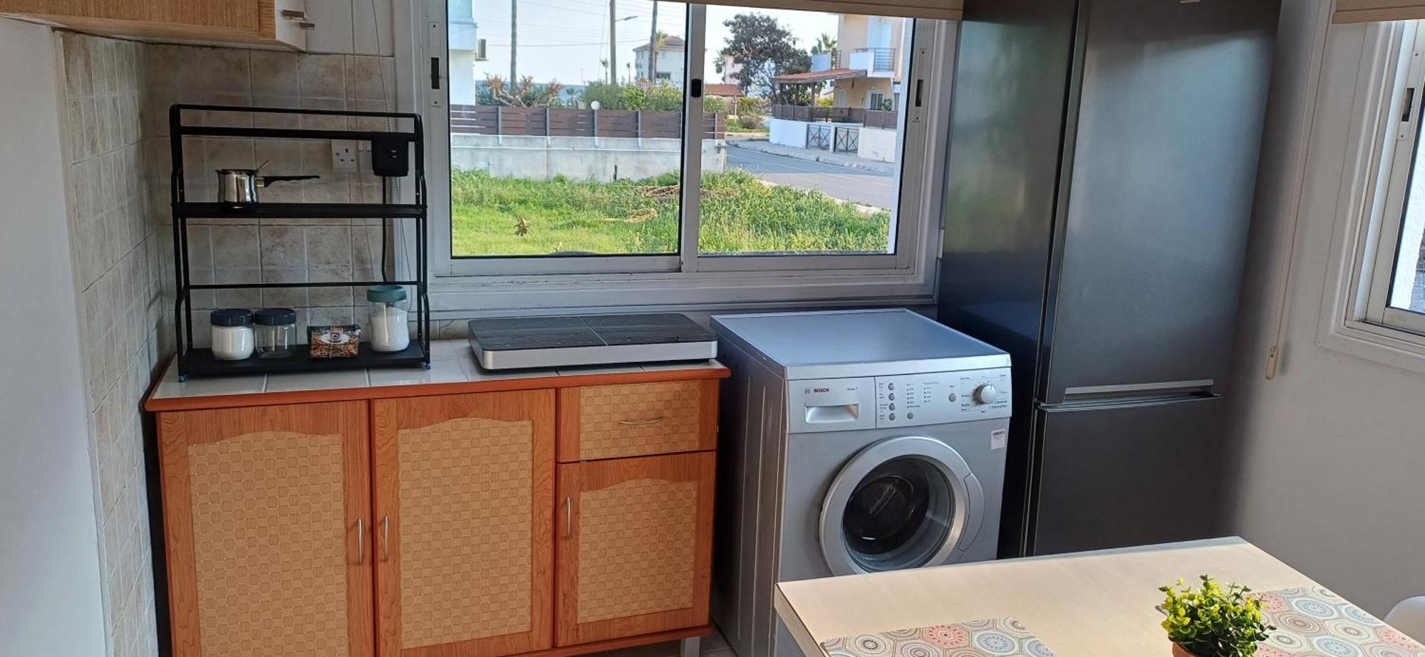 Magic Sea Deluxe Apartment Larnaca