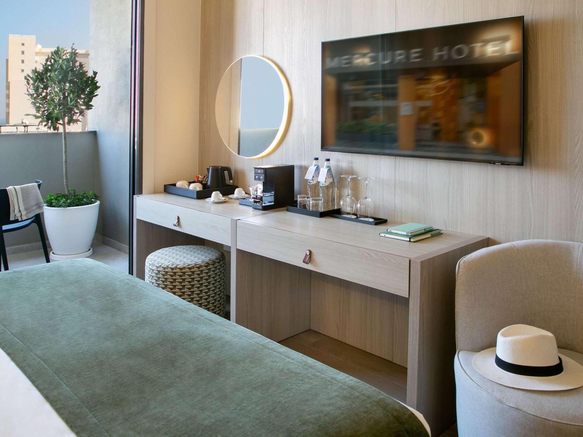 Mercure Larnaca