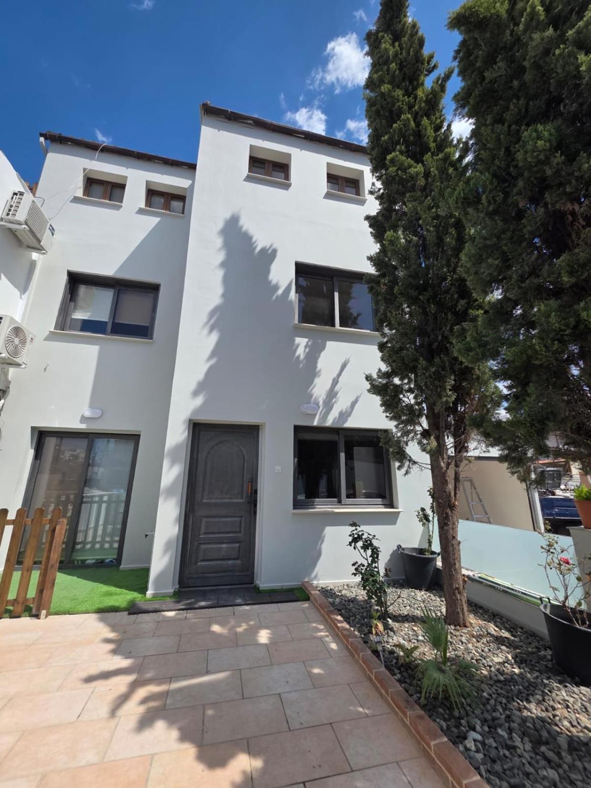 Guest house Town Centre 2*
