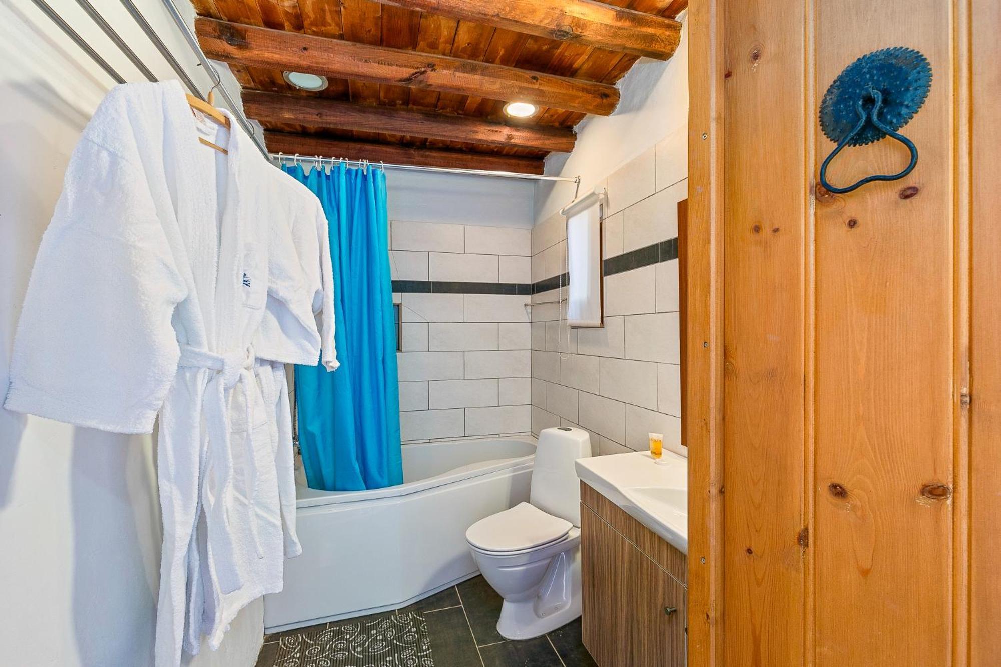Blue Oak House Guest house Kato Drys