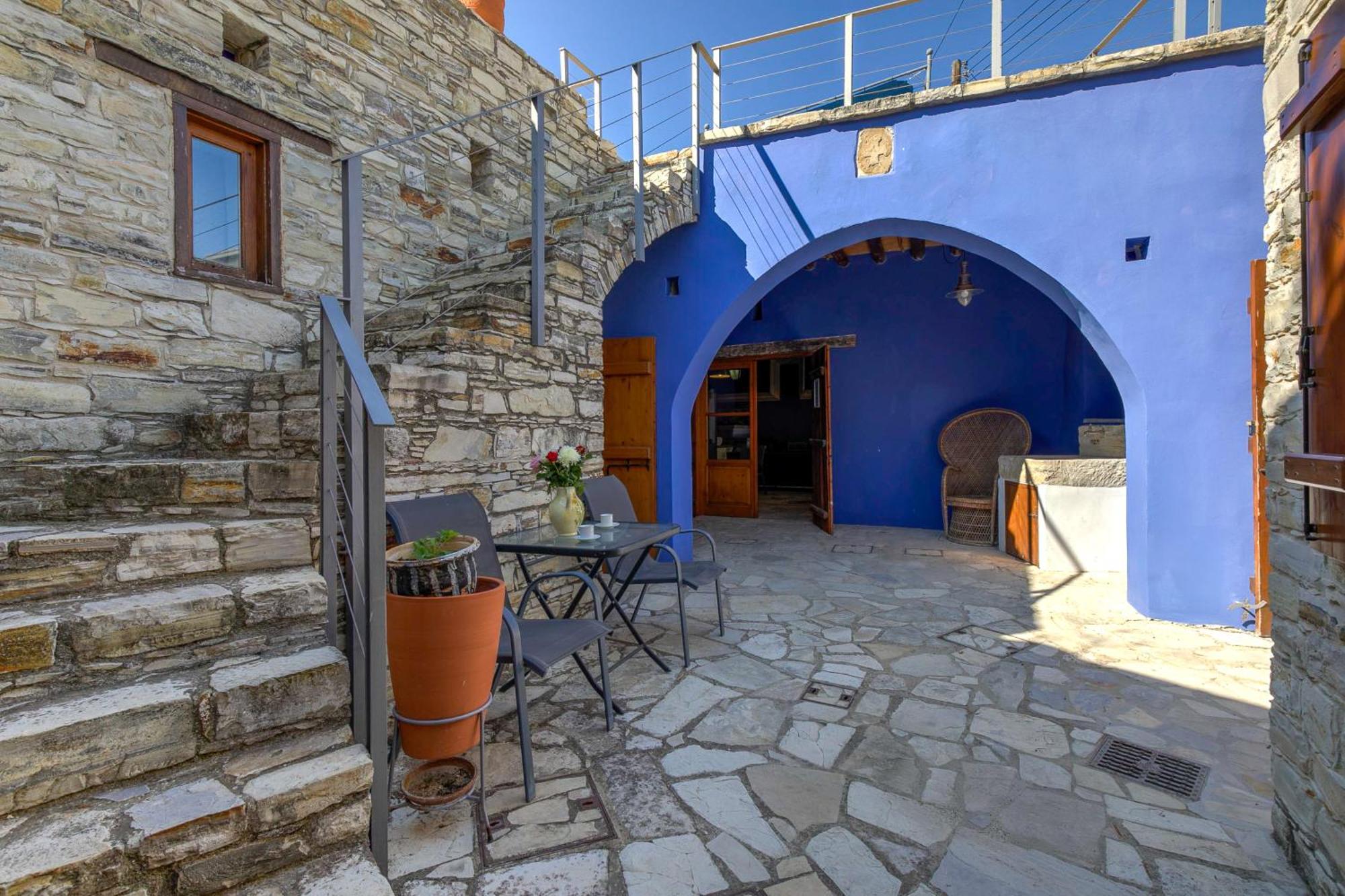 Blue Oak House *
