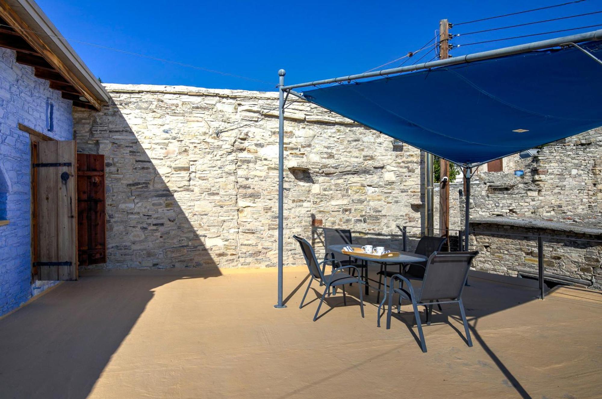 Blue Oak House Guest house
