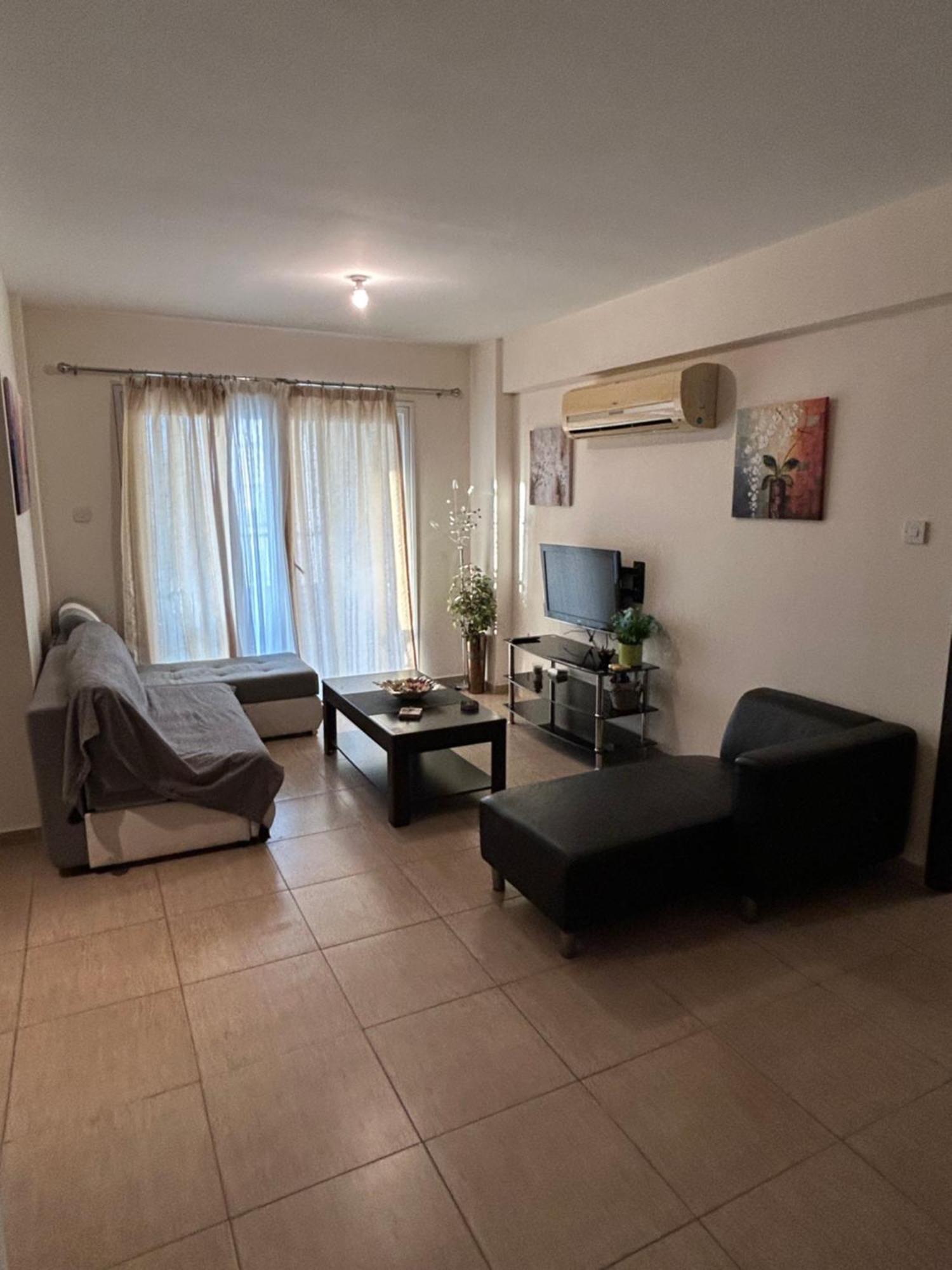Apartment Modern 2br Near Finikoudes - Larnaca