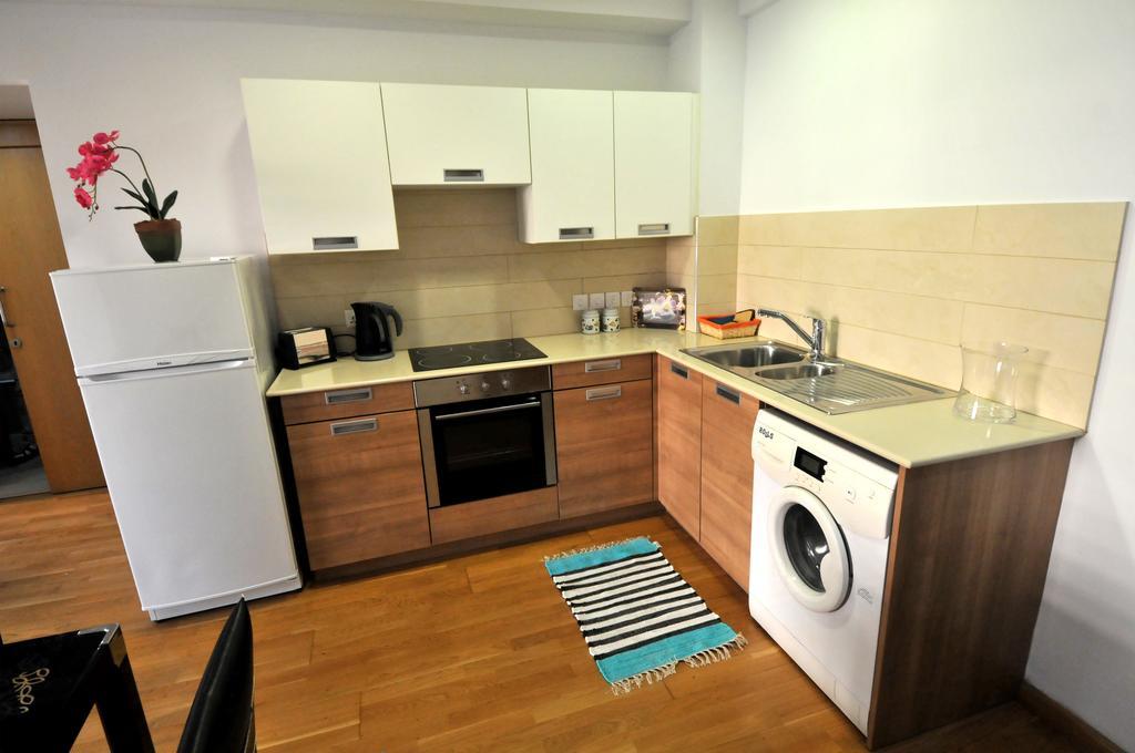 Ithaki Phinikoudes No. 105 Apartment