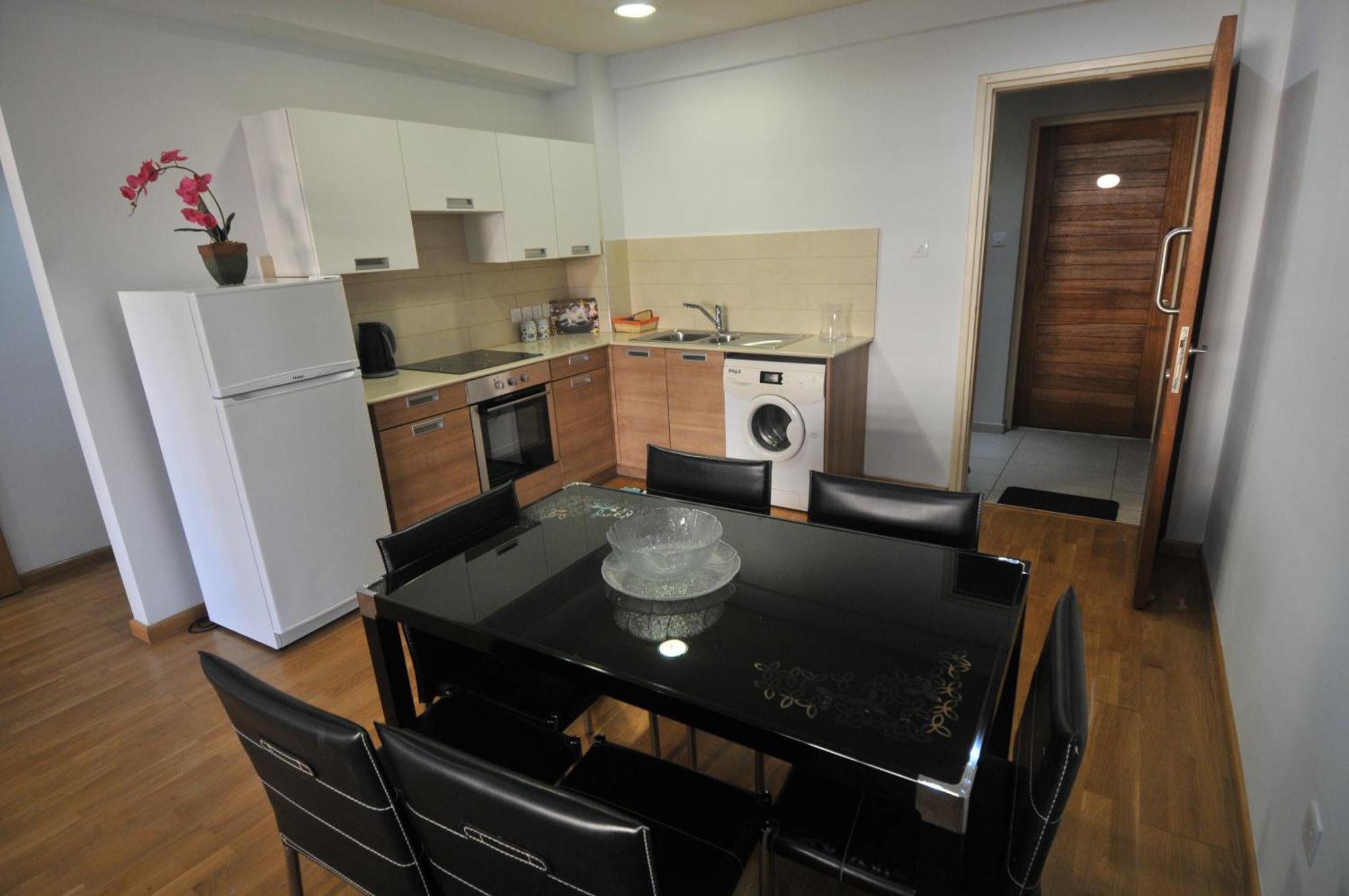 Ithaki Phinikoudes No. 105 Apartment *