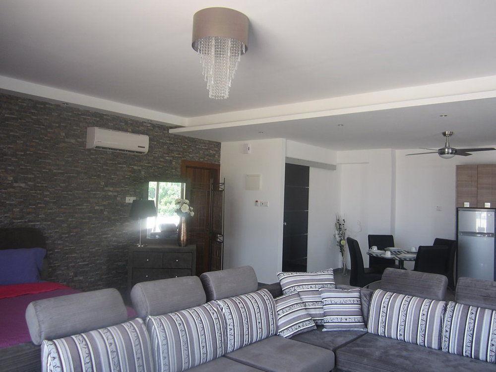 Marina 211 Apartment Larnaka