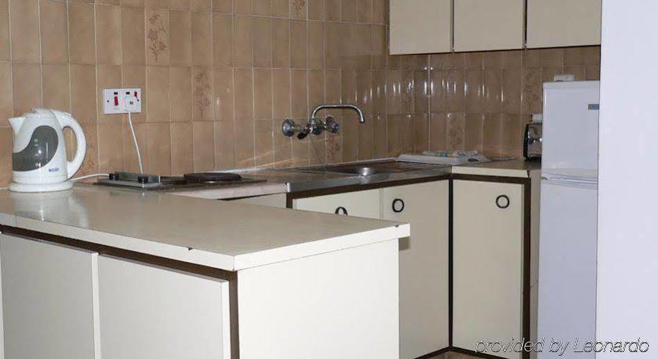 Costantiana Aparthotel 3*