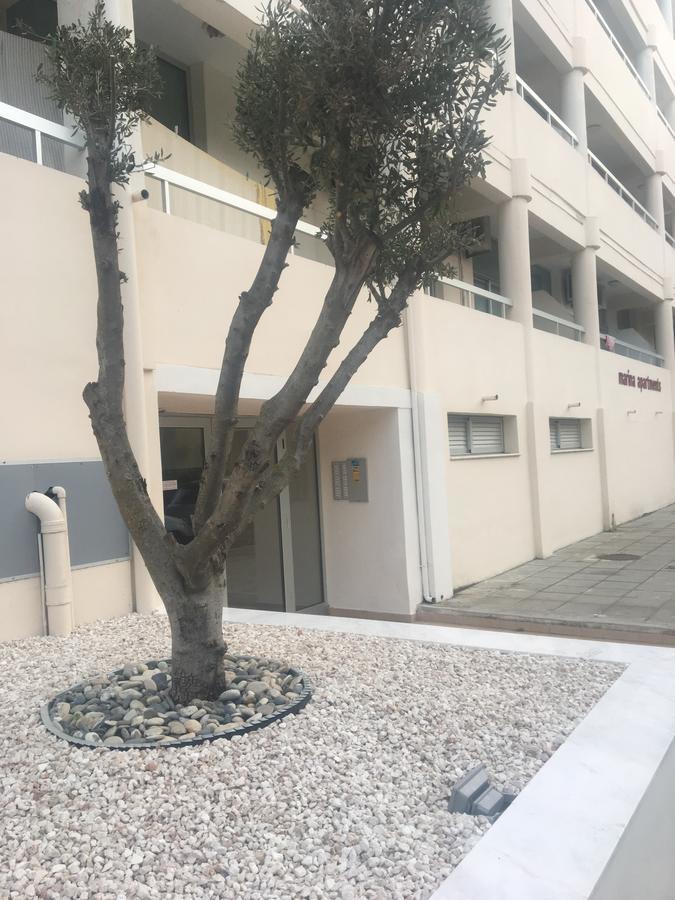 Marina 211