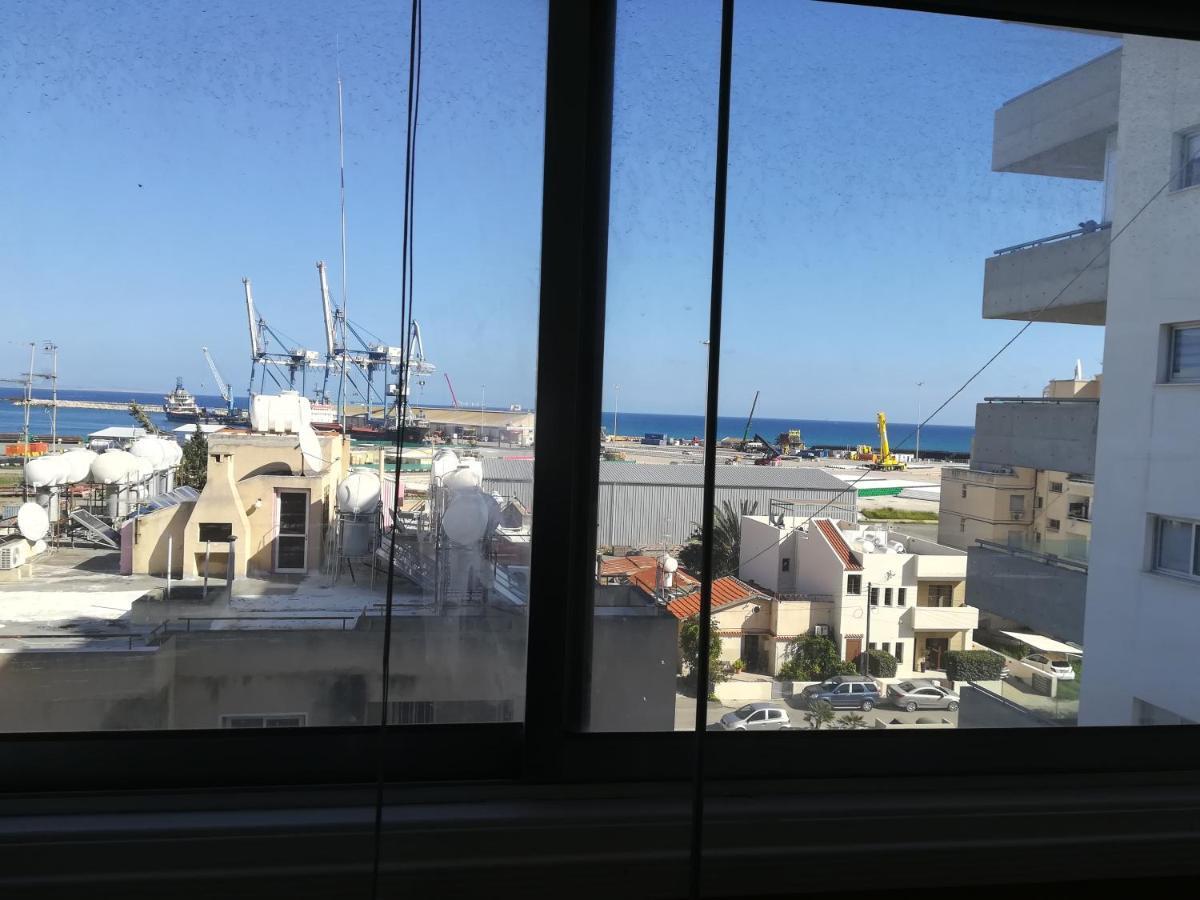 Sevi's Place, 3 Bedroom Flat, 110 S.m * Larnaca
