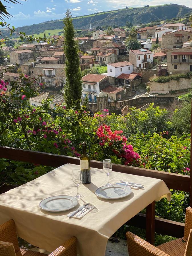 Bed & Breakfast Zoes Traditional Apartments, 3*